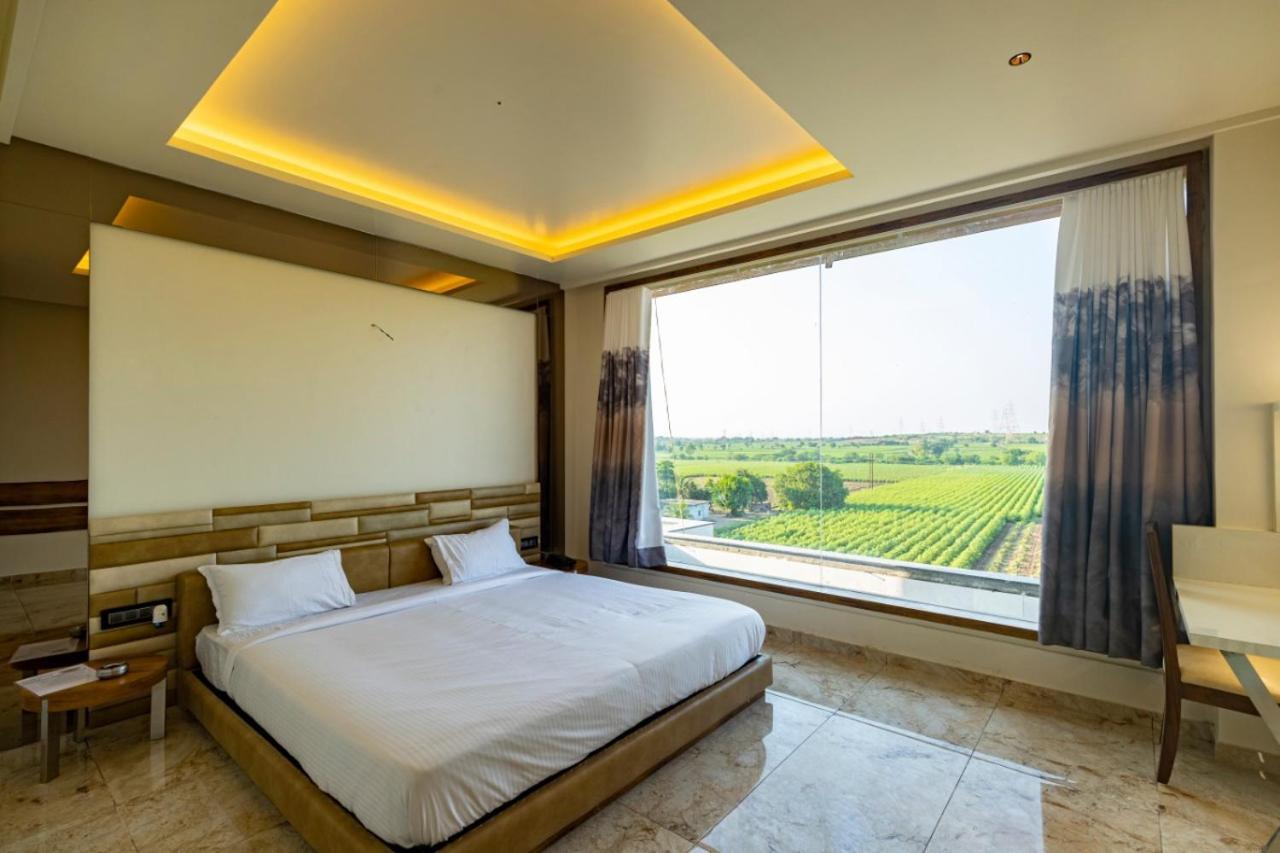 The Heaven Water Park And Resort & Restaurant Virpur エクステリア 写真