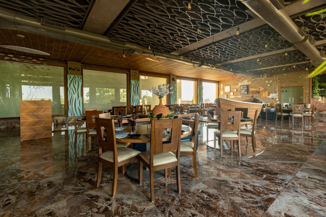 The Heaven Water Park And Resort & Restaurant Virpur エクステリア 写真